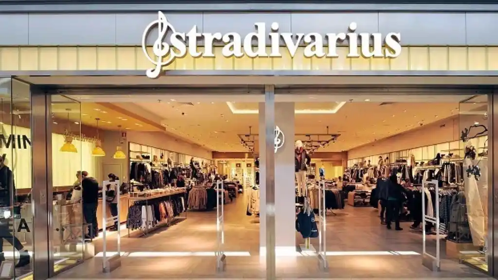 Find Your Perfect Look for Spring 2023 with Stradivarius.com Germany’s ...